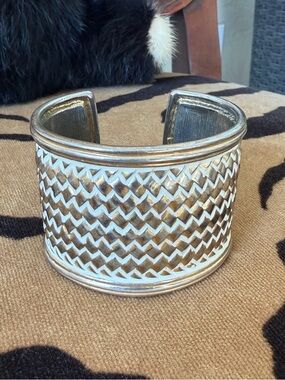 Banana Republic 2.5” metal base, Gold and Silver Chevron-Pattern Cuff Bracelet
